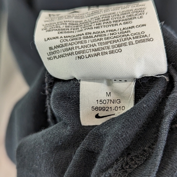 Carolina Panthers T Shirt Mens Medium NFL NFC South On Lock Champions 2015 Nike - Picture 10 of 11